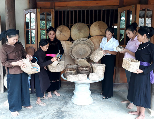 宣光省努力打造雄美竹藤编织品牌 ảnh 1 宣光省努力打造雄美竹藤编织品牌 ảnh 1