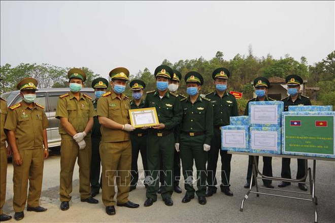 越老加强边界线新冠肺炎疫情防控工作 ảnh 1 越老加强边界线新冠肺炎疫情防控工作 ảnh 1