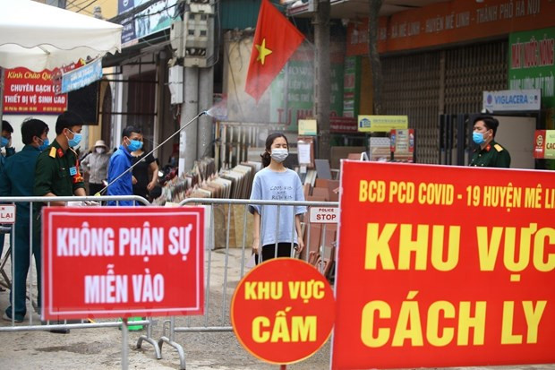 新冠肺炎疫情：河内市新增15个快速反应队  尽快消除夏雷村疫区病毒 ảnh 1