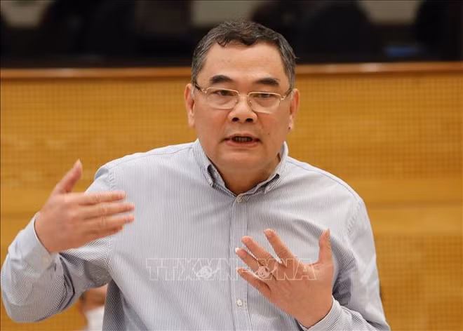 政府7月例行新闻发布会:对5起组织非法出入境案件和20名涉案人员进行起诉 ảnh 1 政府7月例行新闻发布会:对5起组织非法出入境案件和20名涉案人员进行起诉 ảnh 1