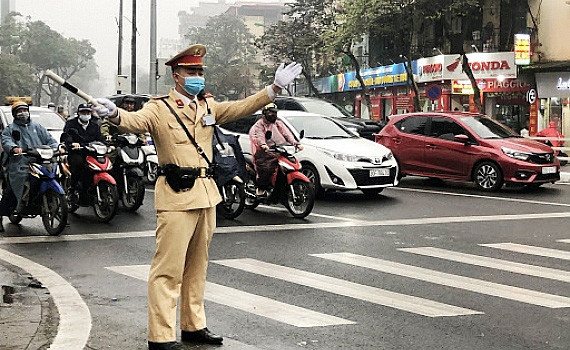 政府总理下发关于新冠肺炎疫情新形势复杂严峻的背景下确保交通安全的通知 ảnh 1 政府总理下发关于新冠肺炎疫情新形势复杂严峻的背景下确保交通安全的通知 ảnh 1