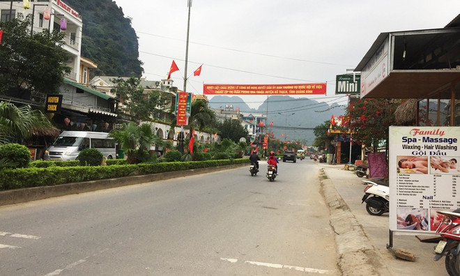 越南各地暂停聚集性活动和非必要服务 ảnh 1