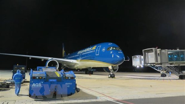 新冠肺炎疫情:在欧洲和非洲的近280名越南公民安全回国 ảnh 1 新冠肺炎疫情:在欧洲和非洲的近280名越南公民安全回国 ảnh 1