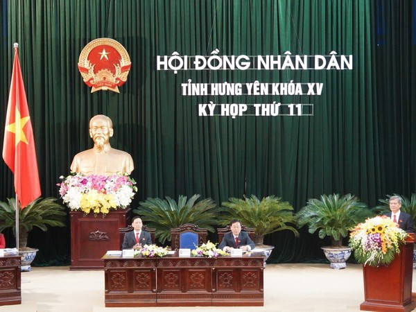 阮文放以高票当选兴安省2011—2016年任期人民委员会主席 ảnh 1 阮文放以高票当选兴安省2011—2016年任期人民委员会主席 ảnh 1