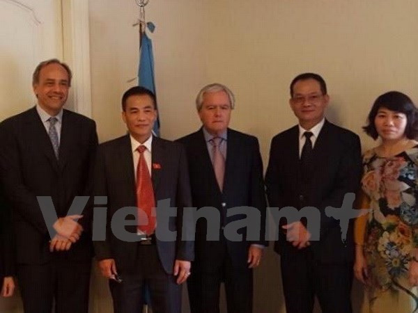 越南国会与阿根廷和智利加强合作 ảnh 1 越南国会与阿根廷和智利加强合作 ảnh 1