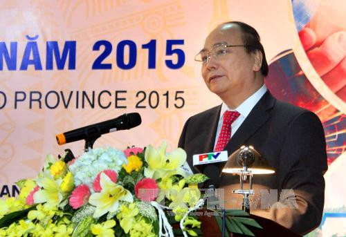 越南政府副总理阮春福出席富寿省举行的投资促进会议 ảnh 1