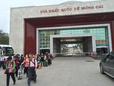 越南广宁省和中国广西实施自驾车出入境政策 ảnh 1