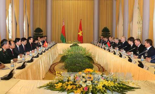 白俄罗斯总统卢卡申科圆满结束对越南进行的国事访问 ảnh 2 白俄罗斯总统卢卡申科圆满结束对越南进行的国事访问 ảnh 2