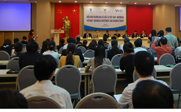 2015年越南印尼企业论坛在河内举行 ảnh 1 2015年越南印尼企业论坛在河内举行 ảnh 1