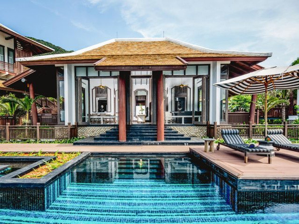 岘港太阳半岛度假村洲际酒店再次荣获“世界最豪华度假区大奖” ảnh 1 岘港太阳半岛度假村洲际酒店再次荣获“世界最豪华度假区大奖” ảnh 1