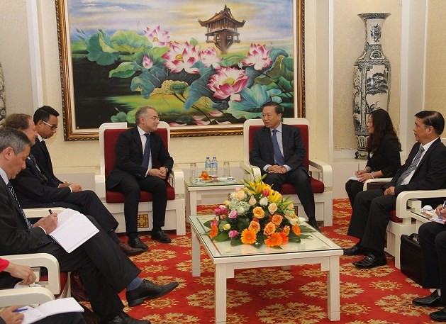 越南公安部副部长会见欧盟对外行动署亚太总司代总司长 ảnh 1 越南公安部副部长会见欧盟对外行动署亚太总司代总司长 ảnh 1