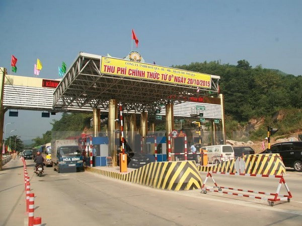 和平省为企业化解行政手续和基础设施方面的困难 ảnh 1