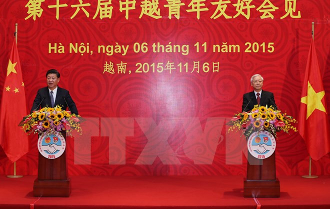 阮富仲总书记和习近平总书记共同会见越中青年代表 ảnh 2