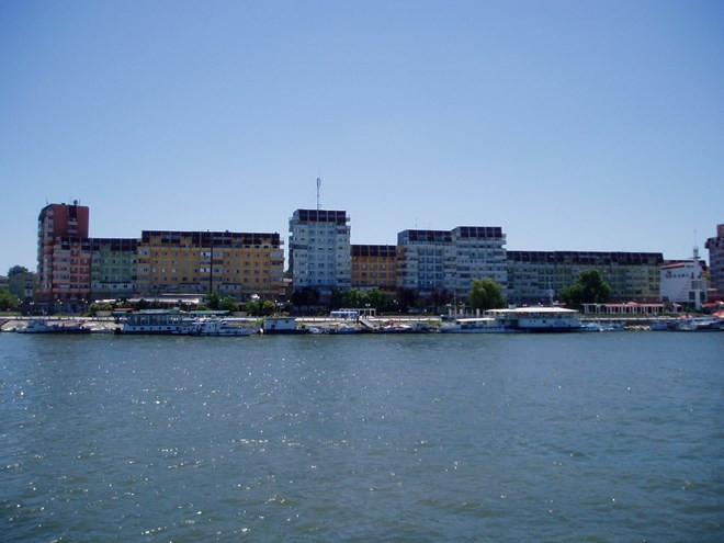 罗马尼亚图尔恰县希望同越南各地加大合作力度 ảnh 1 罗马尼亚图尔恰县希望同越南各地加大合作力度 ảnh 1