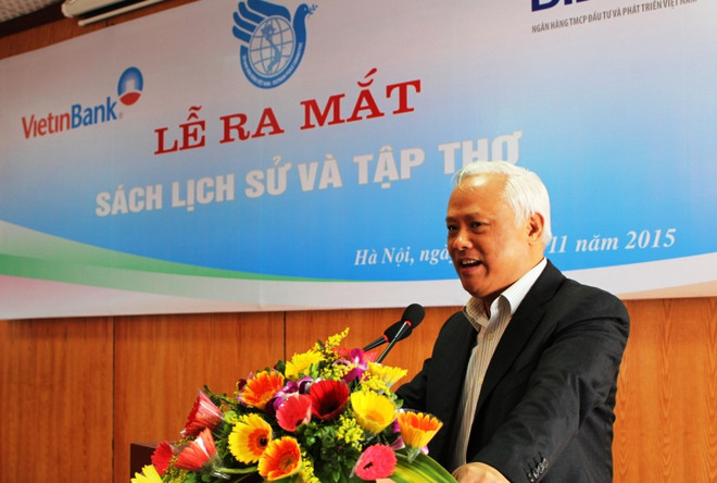 《越南和平委员会65周年》一书正式出版发行 ảnh 1 《越南和平委员会65周年》一书正式出版发行 ảnh 1