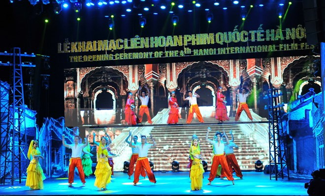 越南政府副总理武德儋出席第四届河内国际电影节开幕式 ảnh 1 越南政府副总理武德儋出席第四届河内国际电影节开幕式 ảnh 1