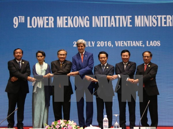 越南政府副总理兼外交部长范平明出席第九届美国与湄公河下游国家外长会议 ảnh 1 越南政府副总理兼外交部长范平明出席第九届美国与湄公河下游国家外长会议 ảnh 1