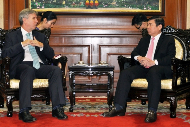 英国愿与胡志明市加强在基础设施领域的合作 ảnh 1