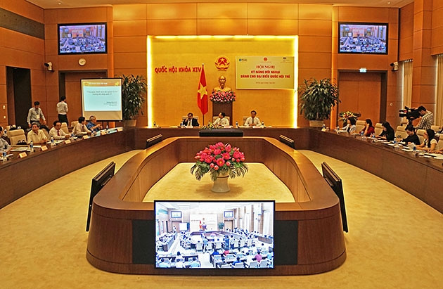 英国协助越南提高年轻国会代表的履职能力 ảnh 1 英国协助越南提高年轻国会代表的履职能力 ảnh 1