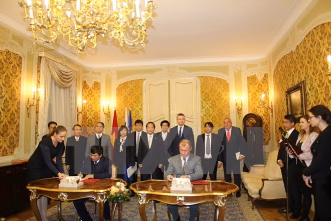 越南与斯洛伐克加强合作, 提升两国关系水平 ảnh 3 越南与斯洛伐克加强合作, 提升两国关系水平 ảnh 3