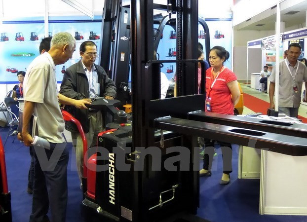 越南工业产品、原材料及机械设备国际展览会拉开序幕 ảnh 1