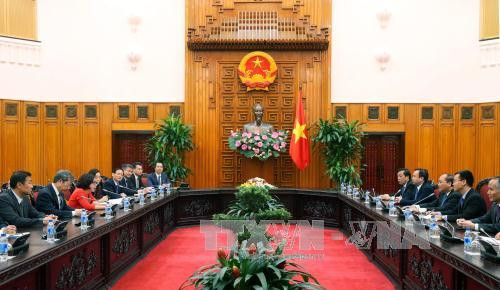 越南政府总理阮春福会见中国若干集团领导人 ảnh 1 越南政府总理阮春福会见中国若干集团领导人 ảnh 1