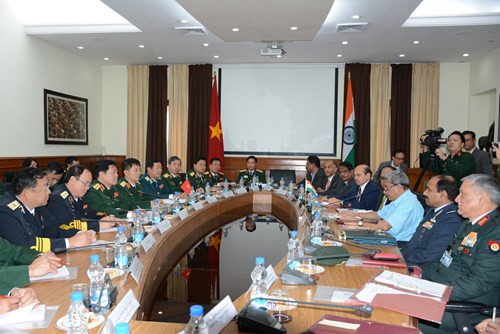 防务合作已成为越印两国全面战略伙伴关系中的重要支柱 ảnh 2 防务合作已成为越印两国全面战略伙伴关系中的重要支柱 ảnh 2