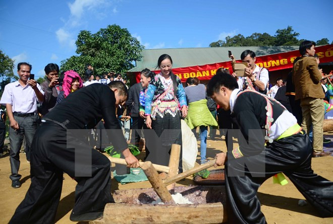 赫蒙族维护传统风俗 ảnh 1 赫蒙族维护传统风俗 ảnh 1