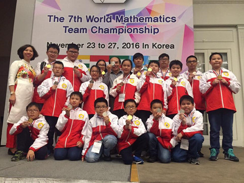第7届世界数学团体锦标赛：越南代表队夺得20枚金牌 ảnh 1
