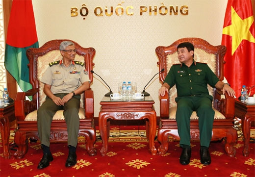 越南国防部和总参谋部领导人会见外国客人 ảnh 2 越南国防部和总参谋部领导人会见外国客人 ảnh 2