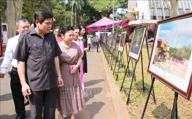 “邦美蜀大捷44周年—历史征程”摄影展在得乐省举行 ảnh 2
