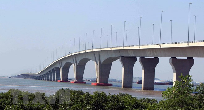 把海防市建设成为率先实施工业化和现代化事业的城市 ảnh 1