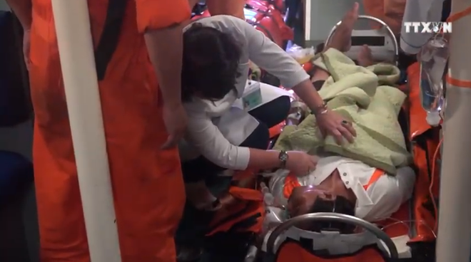 守护岘港市渔民的白衣使者 ảnh 2 守护岘港市渔民的白衣使者 ảnh 2