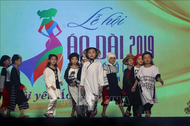 2019年第六次胡志明市奥黛节闭幕：突出越南文化 ảnh 1