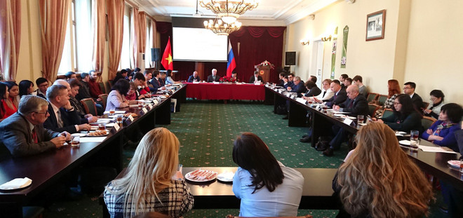 俄罗斯越南年:“越语教学和越南学”论坛在莫斯科举行 ảnh 2 俄罗斯越南年:“越语教学和越南学”论坛在莫斯科举行 ảnh 2