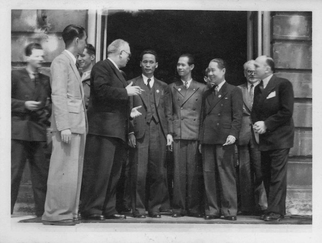 越南国会代表团1946年首次访问法国图片展即将开幕 ảnh 1 越南国会代表团1946年首次访问法国图片展即将开幕 ảnh 1