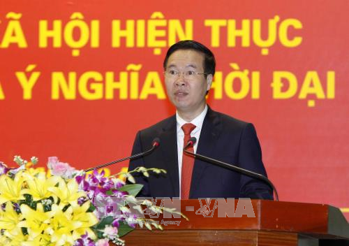 关于俄罗斯十月革命的历史价值和时代意义研讨会在河内举行 ảnh 2 关于俄罗斯十月革命的历史价值和时代意义研讨会在河内举行 ảnh 2