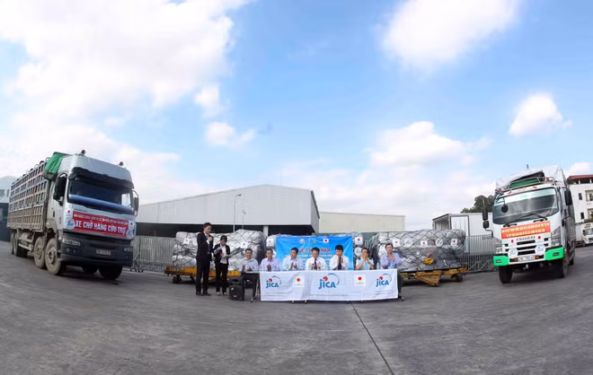 越南接受由日本政府提供的紧急援助物资 ảnh 1 越南接受由日本政府提供的紧急援助物资 ảnh 1