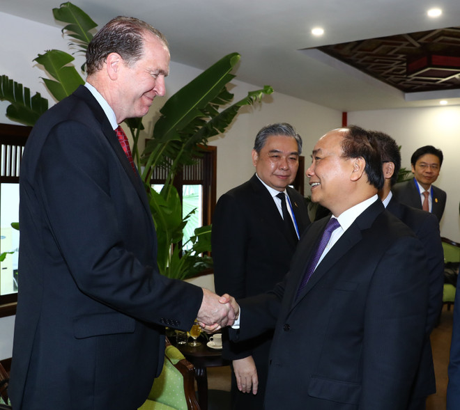 越南政府总理阮春福出席第24届亚太经合组织财长会 ảnh 3 越南政府总理阮春福出席第24届亚太经合组织财长会 ảnh 3