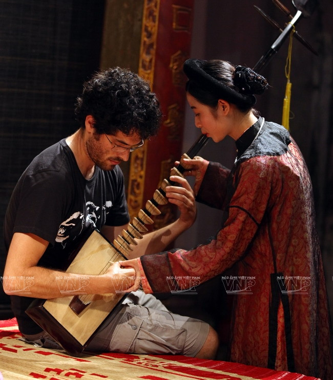 在河内欣赏歌筹演唱 ảnh 11