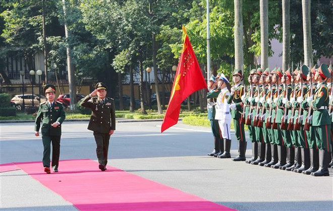 柬埔寨国家宪兵总司令冯批森对越南进行正式访问 ảnh 1 柬埔寨国家宪兵总司令冯批森对越南进行正式访问 ảnh 1