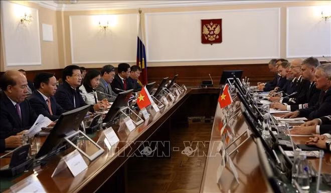 政府副总理郑廷勇会见俄罗斯企业代表 ảnh 2 政府副总理郑廷勇会见俄罗斯企业代表 ảnh 2