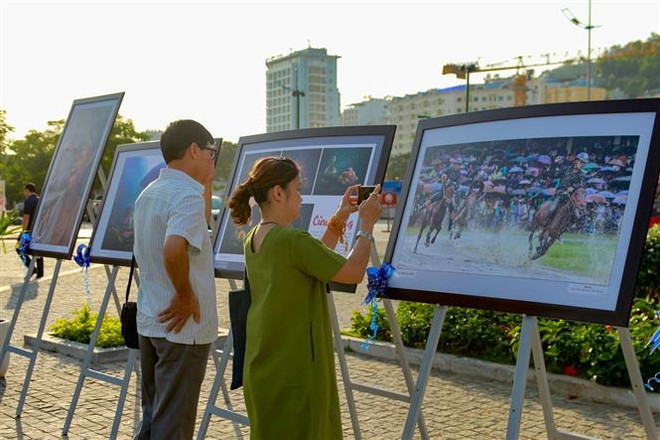 2018年越南艺术摄影展览会正式开幕 ảnh 1 2018年越南艺术摄影展览会正式开幕 ảnh 1
