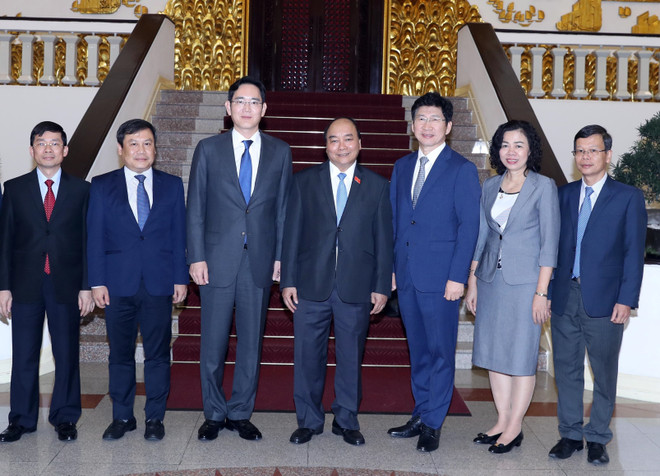 越南政府总理阮春福会见韩国三星集团领导 ảnh 1 越南政府总理阮春福会见韩国三星集团领导 ảnh 1