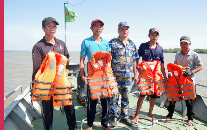 致力成为一个海洋强国、靠海致富的越南:渔民出海捕捞作业的坚强后盾(第五篇) ảnh 2 致力成为一个海洋强国、靠海致富的越南:渔民出海捕捞作业的坚强后盾(第五篇) ảnh 2