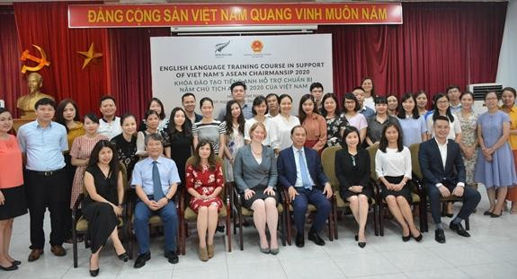 新西兰协助越南对干部进行英语培训 ảnh 1