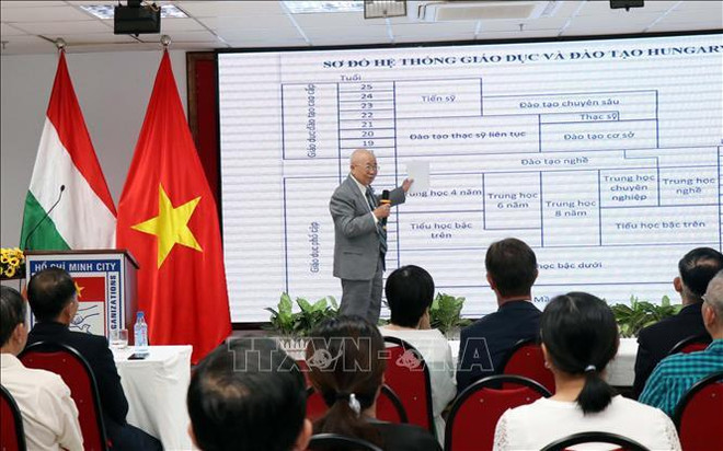 匈牙利国庆节庆祝活动在胡志明市举行 ảnh 1 匈牙利国庆节庆祝活动在胡志明市举行 ảnh 1