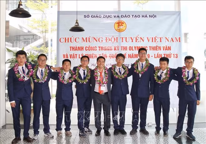 第13届国际天文学和天体物理学奥林匹克竞赛:越南学生共获7枚奖牌 ảnh 2 第13届国际天文学和天体物理学奥林匹克竞赛:越南学生共获7枚奖牌 ảnh 2