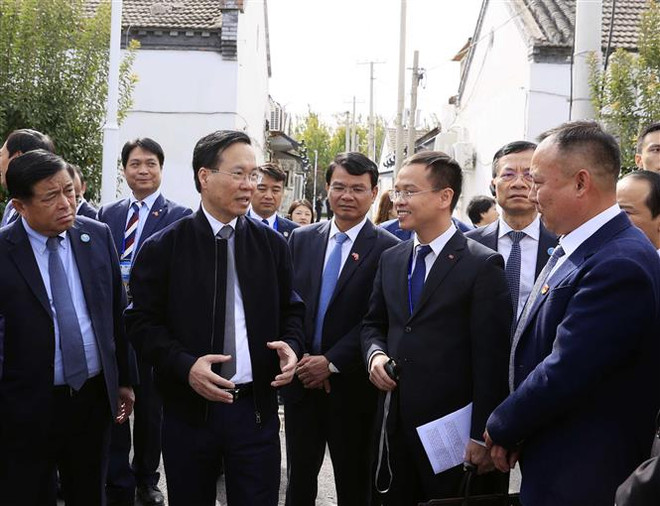 武文赏亲切会见了越南驻中国代表机关干部和工作人员 ảnh 3 武文赏亲切会见了越南驻中国代表机关干部和工作人员 ảnh 3
