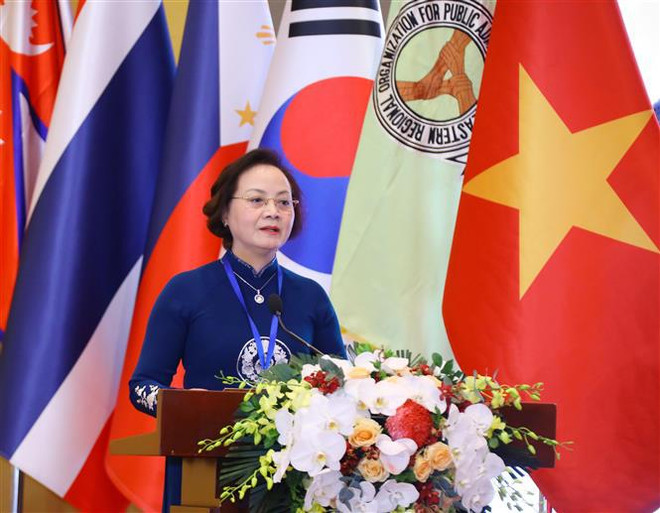 EROPA 2023 会议:公共治理须具备处理危机和制定国家有效治理模式的足够能力 ảnh 2 EROPA 2023 会议:公共治理须具备处理危机和制定国家有效治理模式的足够能力 ảnh 2